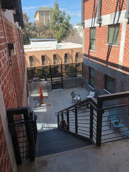 More Photos Of 2125-2139 Kern St, Fresno Loft Creative Space For Lease