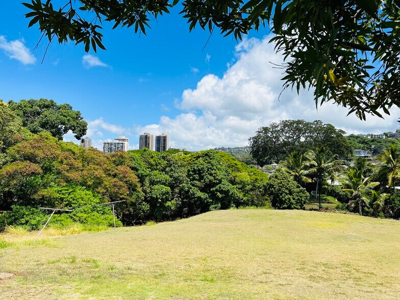 More Photos Of 322 Auwaiolimu St, Honolulu Land For Sale