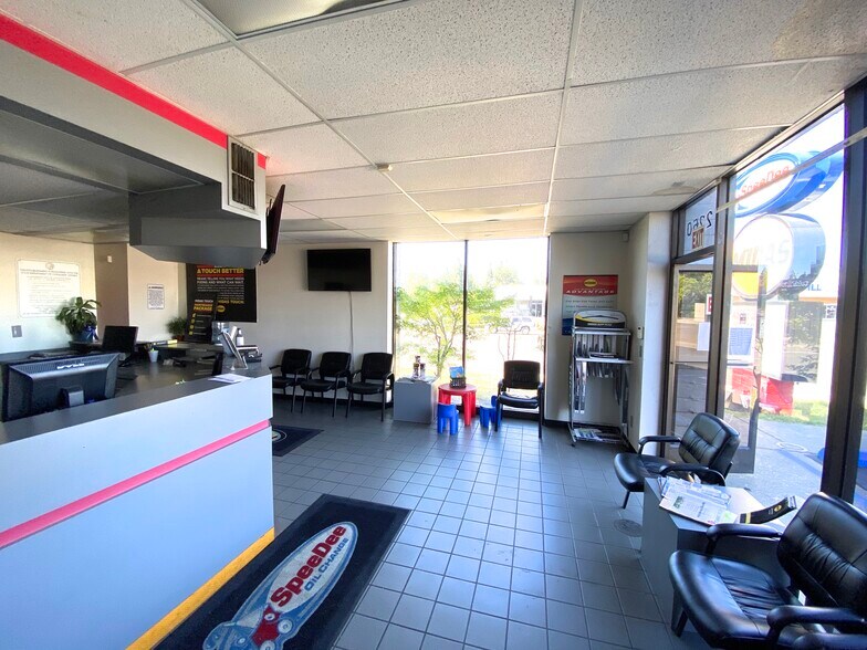 More Photos Of 2260 Arden Way, Sacramento Auto Repair For Sale