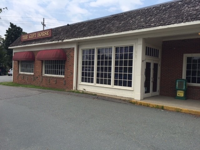 More Photos Of 30 Main St, Topsfield Storefront For Lease