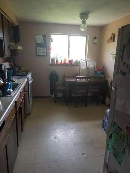 More Photos Of 9 Marvin St, Deposit Apartments For Sale