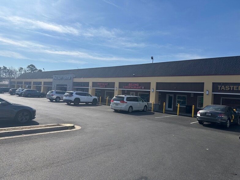 More Photos Of 335-371 Smallwood Dr, Waldorf General Retail For Sale