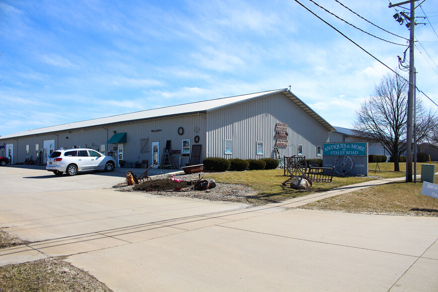 Primary Photo Of 606 S Staley Rd, Champaign Self Storage For Lease