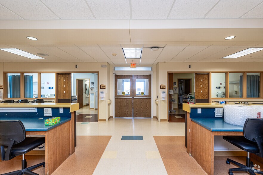 More Photos Of 3255 Independence St, Cape Girardeau Hospital For Sale