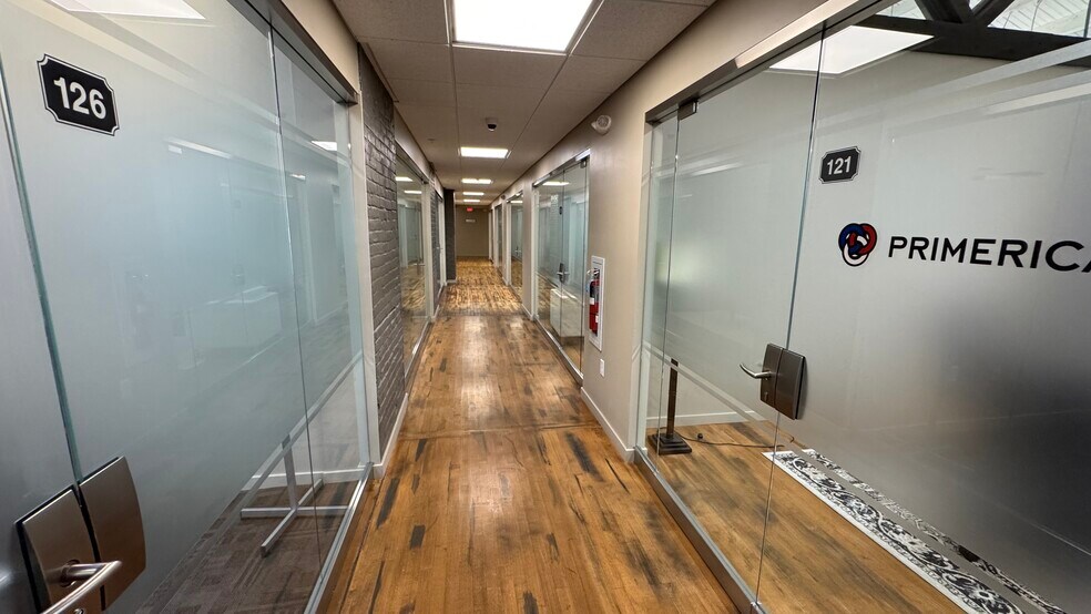 More Photos Of 312-314 W Broad St, Quakertown Office For Sale