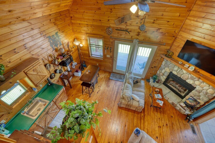 More Photos Of 23 & 60 Greenbriar Hwy, Blairsville Office For Sale