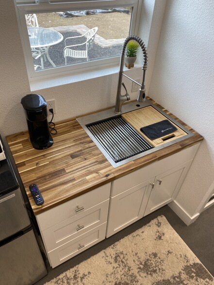 More Photos Of 99 Bartlett St, Reno Apartments For Sale