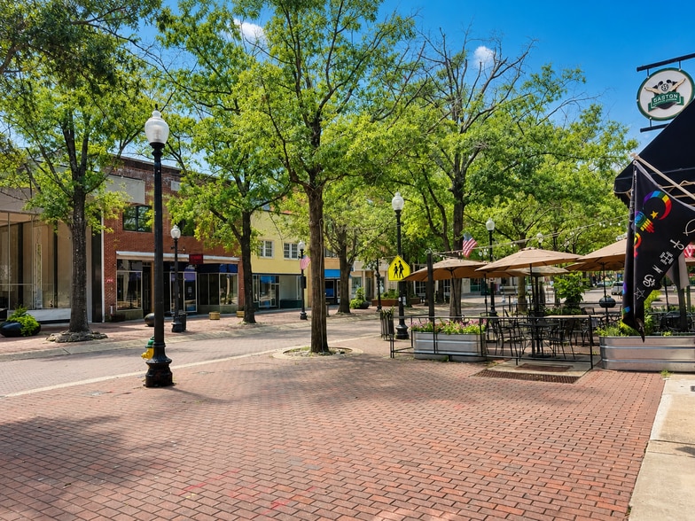 More Photos Of 118 Hay St, Fayetteville General Retail For Lease