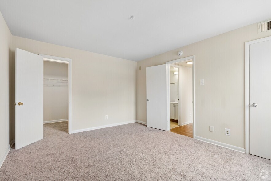 More Photos Of 1212 Southern Ave SE, Washington Apartments For Sale