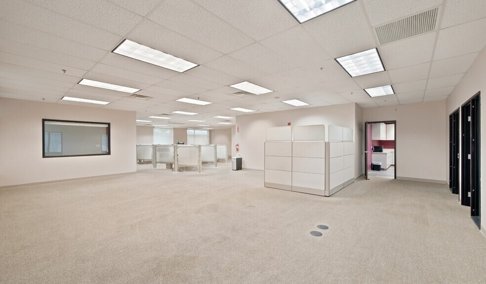 More Photos Of 26246 Enterprise Ct, Lake Forest Office For Sale