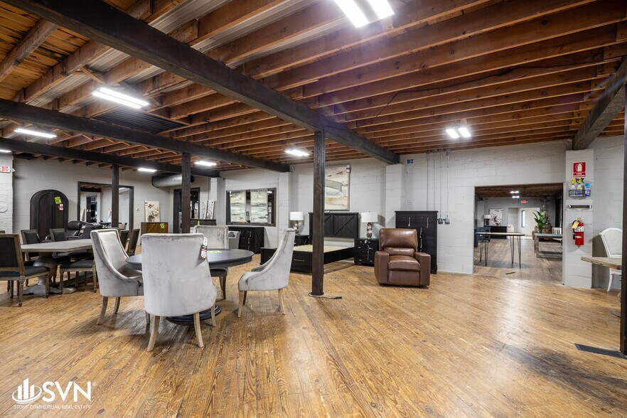More Photos Of 764 E Seventh St, Lexington Warehouse For Sale