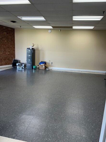 More Photos Of 108 Chicksaw Rd, Gastonia Manufacturing For Sale