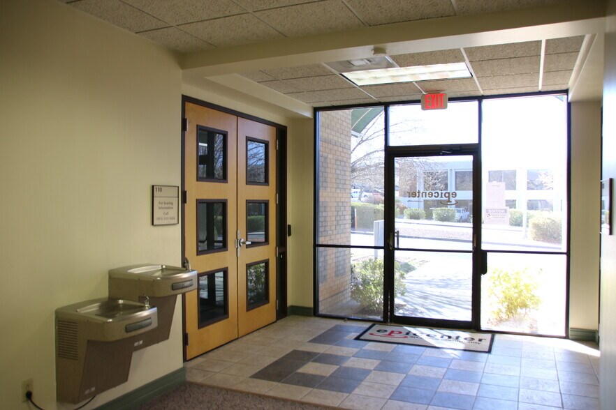 More Photos Of 444 Executive Center Blvd, El Paso Unknown For Lease