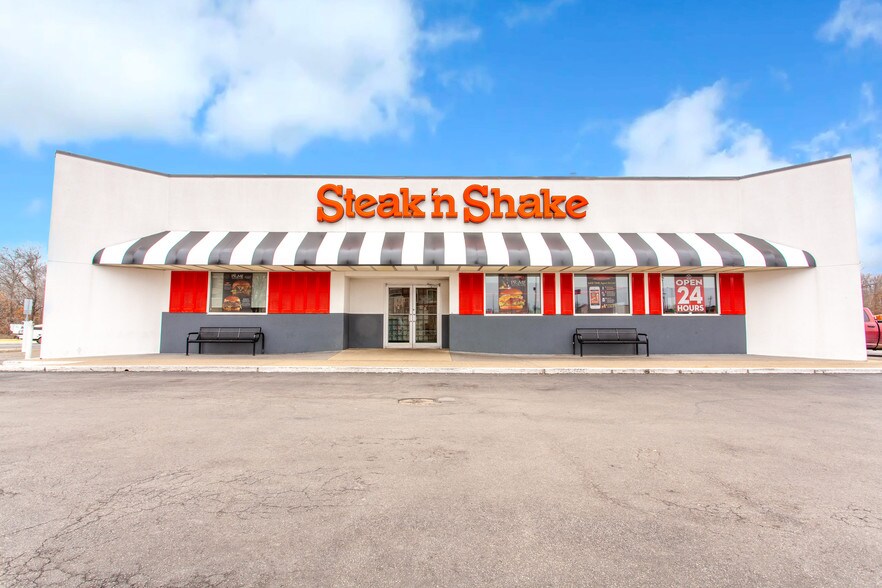 More Photos Of 130 N 44th St, Mount Vernon Restaurant For Sale