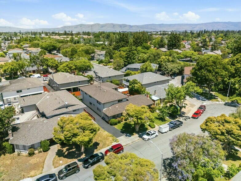 More Photos Of 651 Belladonna Ct, Sunnyvale Apartments For Sale