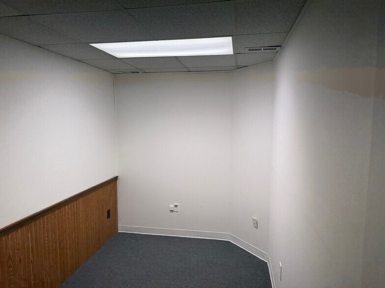 More Photos Of 1601 Milltown Rd, Wilmington Medical For Lease