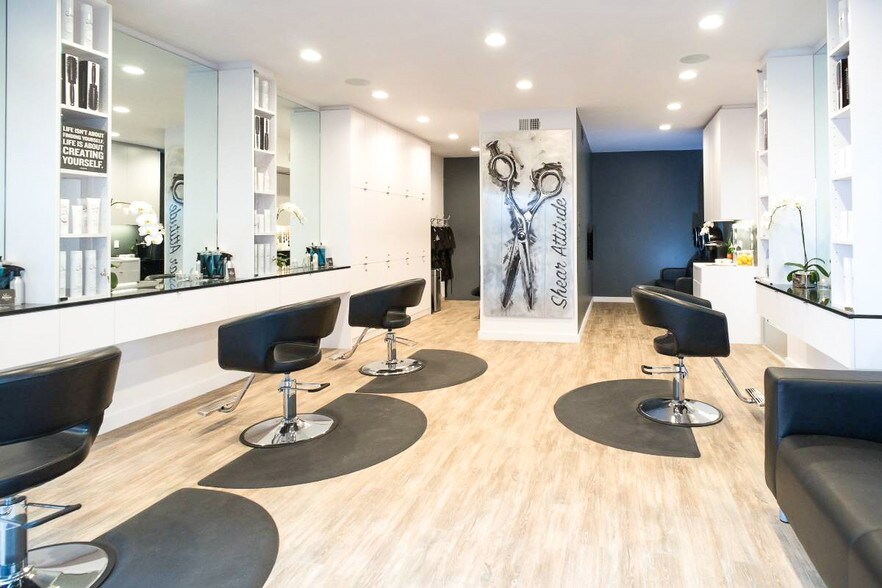 More Photos Of 3416 Via Lido, Newport Beach Storefront Retail Office For Lease