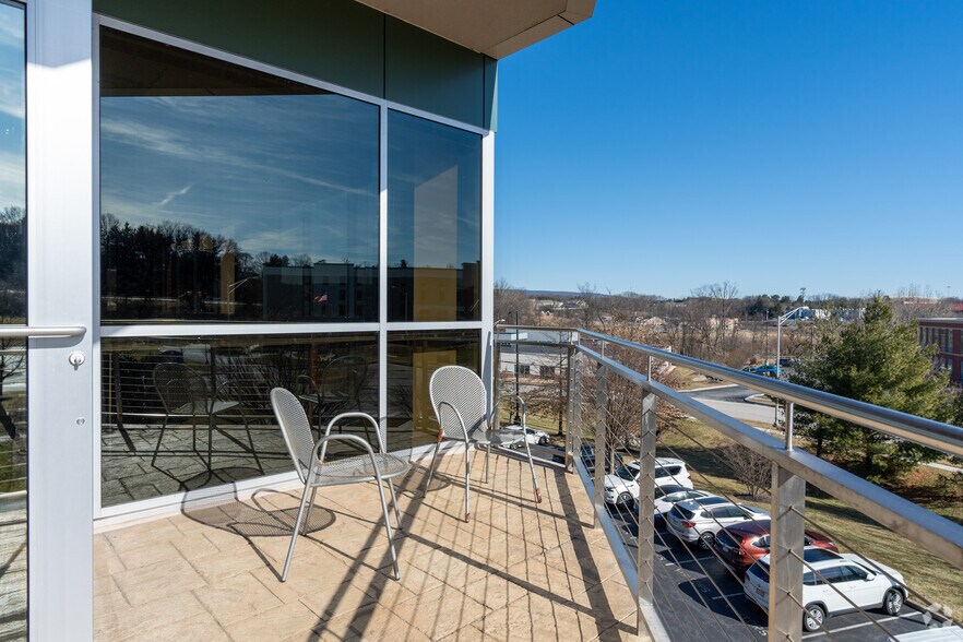 More Photos Of 5 Capital Dr, Harrisburg Office For Sale