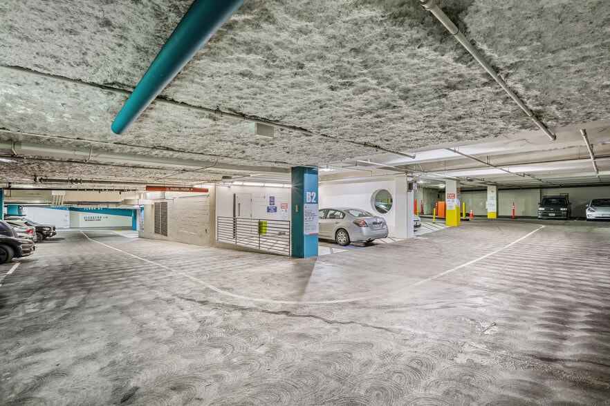 More Photos Of 555 Jackson St, San Francisco Parking Garage For Sale