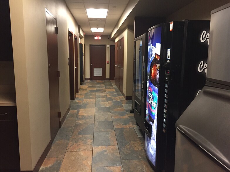 More Photos Of 104 S Wolcott St, Casper Office For Lease