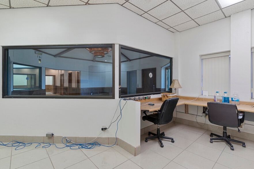 More Photos Of 2929 S Maryland Pky, Las Vegas Medical For Sale