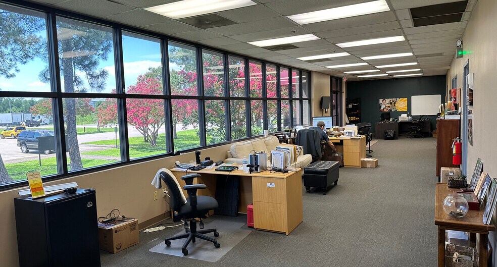 More Photos Of 1601 Gregory St, North Little Rock Distribution For Lease