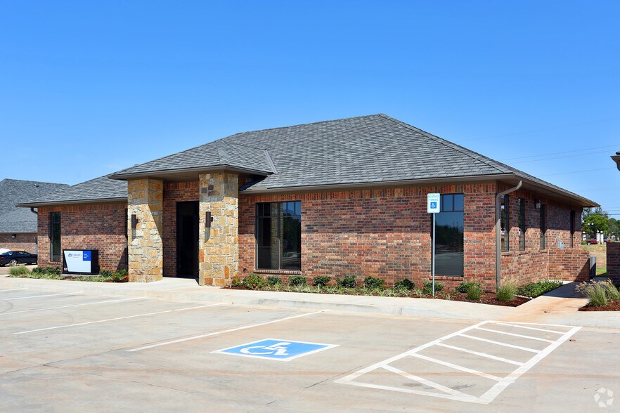 More Photos Of 1620 Midtown Pl, Oklahoma City Office For Lease