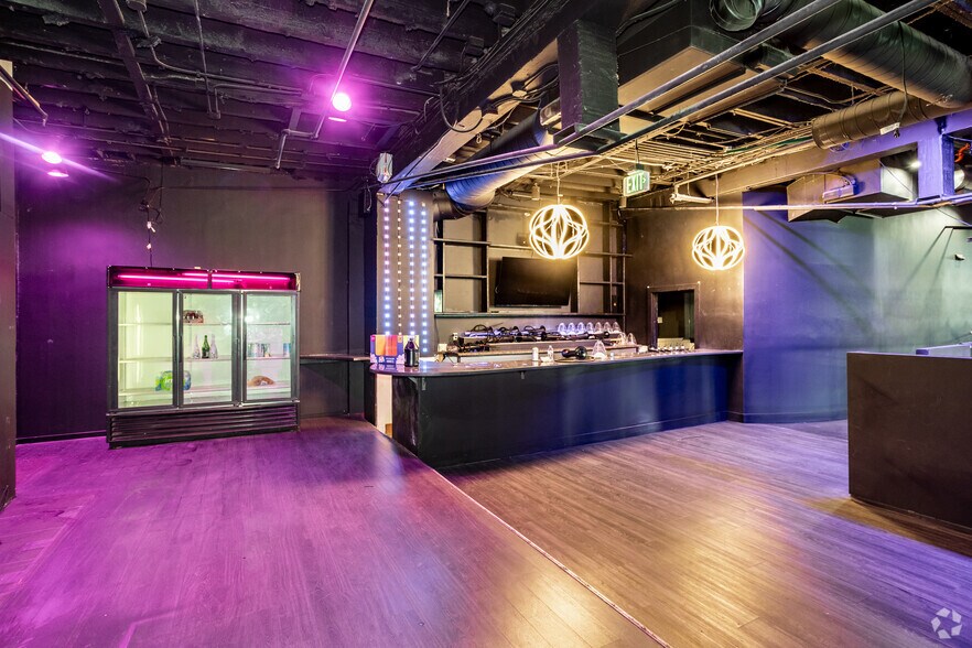 More Photos Of 1909 Blake St, Denver Freestanding For Sale