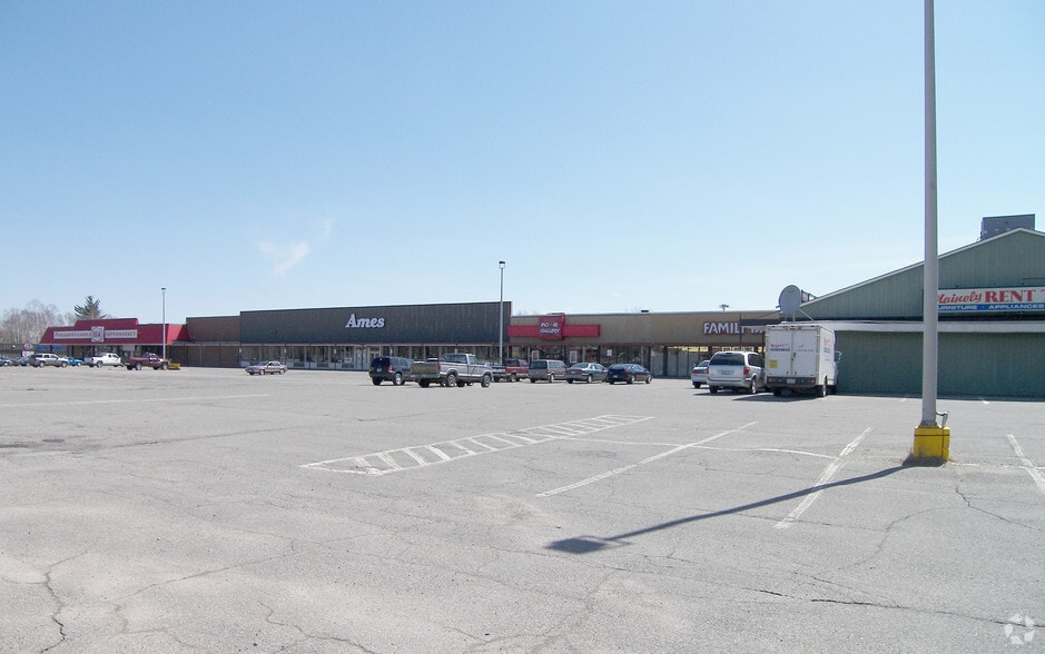More Photos Of 780-820 Central St, Millinocket Storefront For Sale