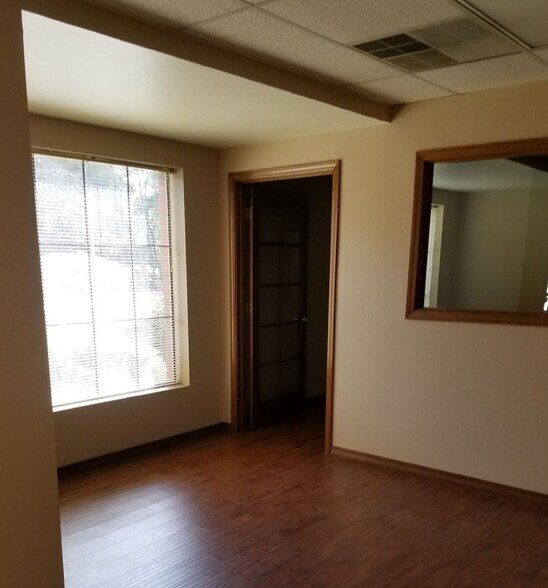 More Photos Of 8035 Madison Ave, Citrus Heights Office For Lease