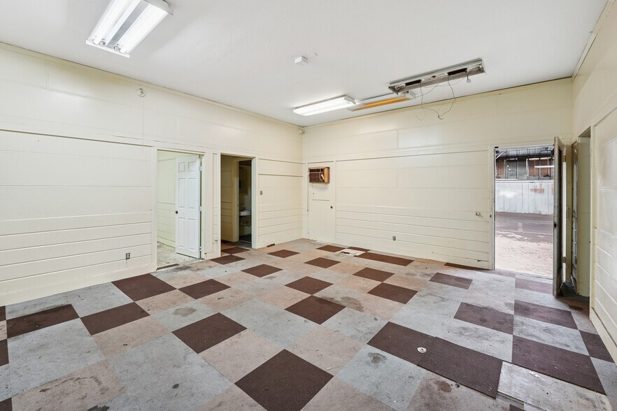 More Photos Of 1500 Wood St, Oakland Unknown For Lease