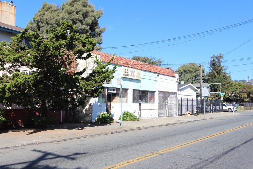 More Photos Of 2631-2635 Seminary Ave, Oakland Storefront Retail Office For Lease
