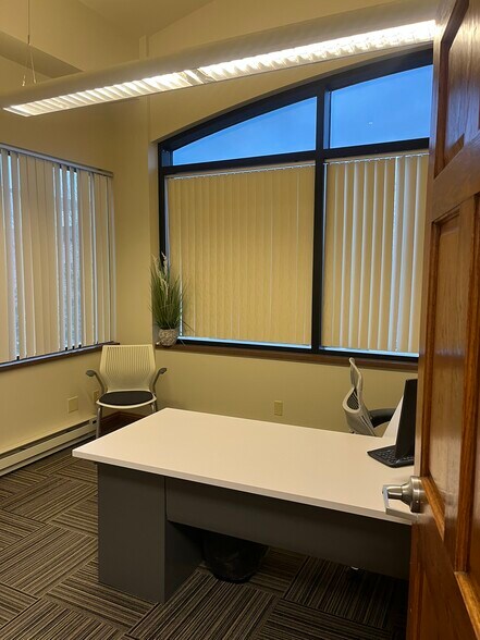 More Photos Of 4500 Brooktree Rd, Wexford Medical For Lease