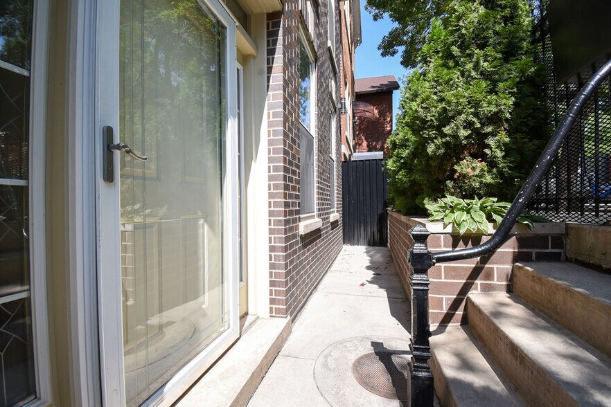 More Photos Of 1828 S Peoria St, Chicago Multifamily For Sale
