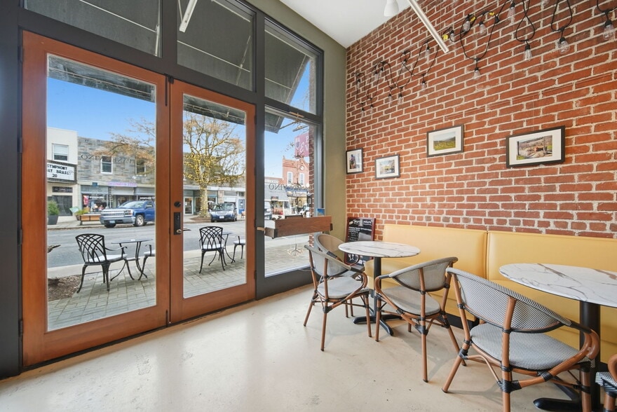 More Photos Of 300 Mason Ave, Cape Charles Apartments For Sale