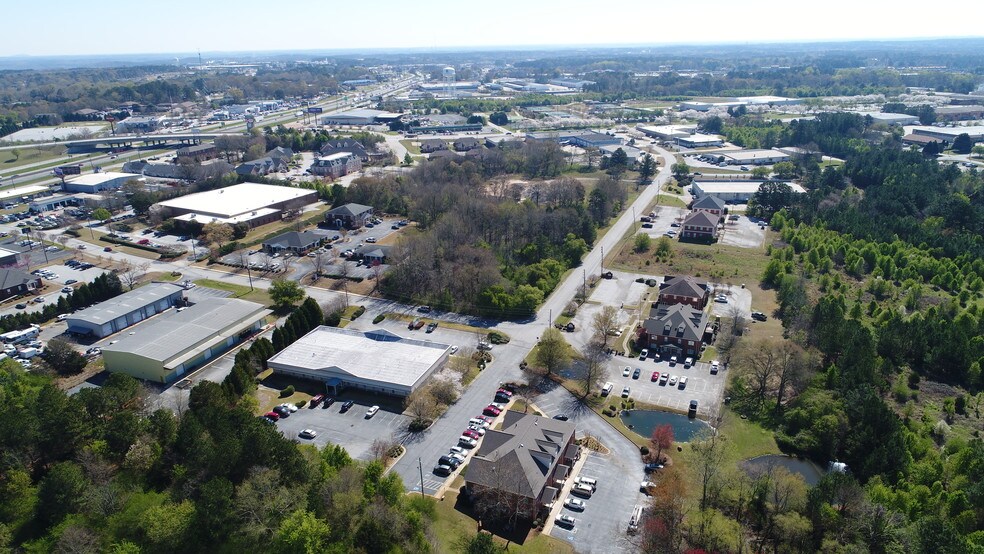 More Photos Of 997 Commerce Dr SW, Conyers Medical For Lease