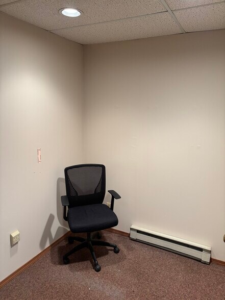 More Photos Of 322-340 Walnut Street Ext, Agawam Storefront For Lease