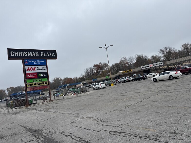 More Photos Of 405-523 E 24 Hwy, Independence Unknown For Lease