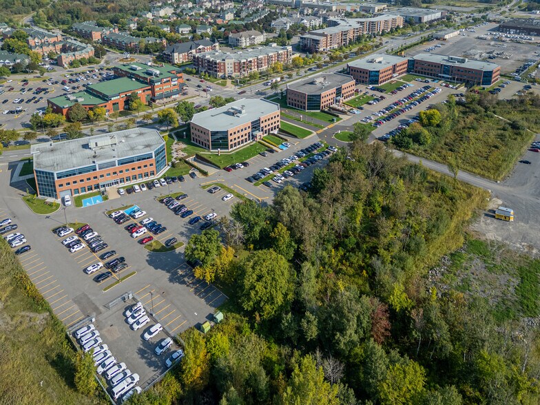 More Photos Of 1175 Boul Lebourgneuf, Québec Office For Lease