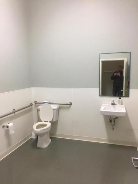 More Photos Of 422-432 1st St, Eureka Office For Lease