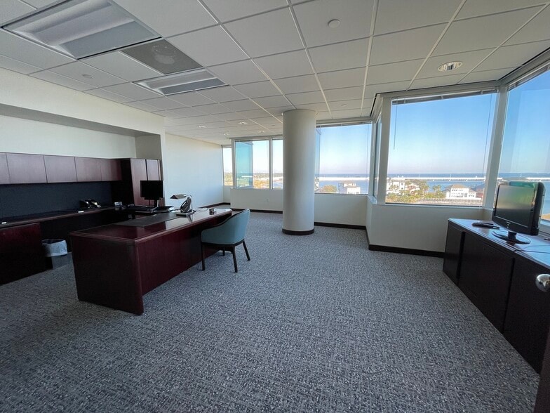 More Photos Of 1 Energy Pl, Pensacola Office For Lease