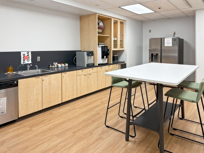 More Photos Of 9393 W 110th St, Overland Park Coworking Space