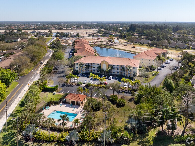 More Photos Of 10000-10030 Maddox Ln, Bonita Springs Apartments For Sale