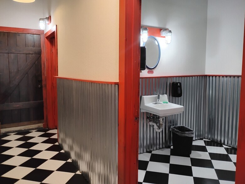 More Photos Of 111 N State St, Fort Davis Hotel For Sale