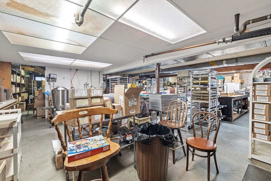 More Photos Of 47 Sugar Rd, Bolton Freestanding For Sale