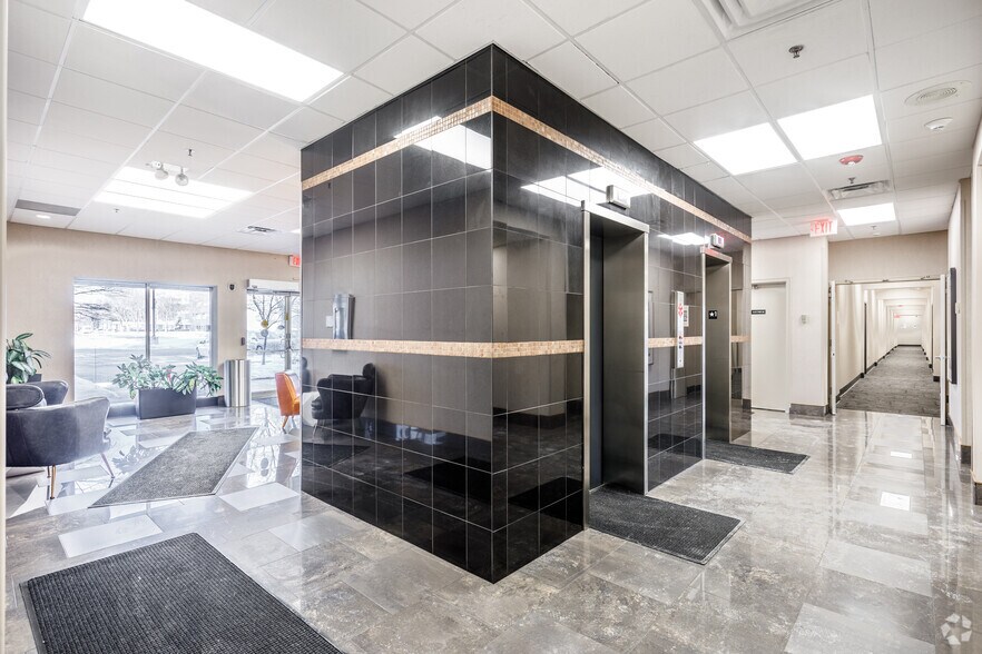 More Photos Of 26400 Lahser Rd, Southfield Office For Sale