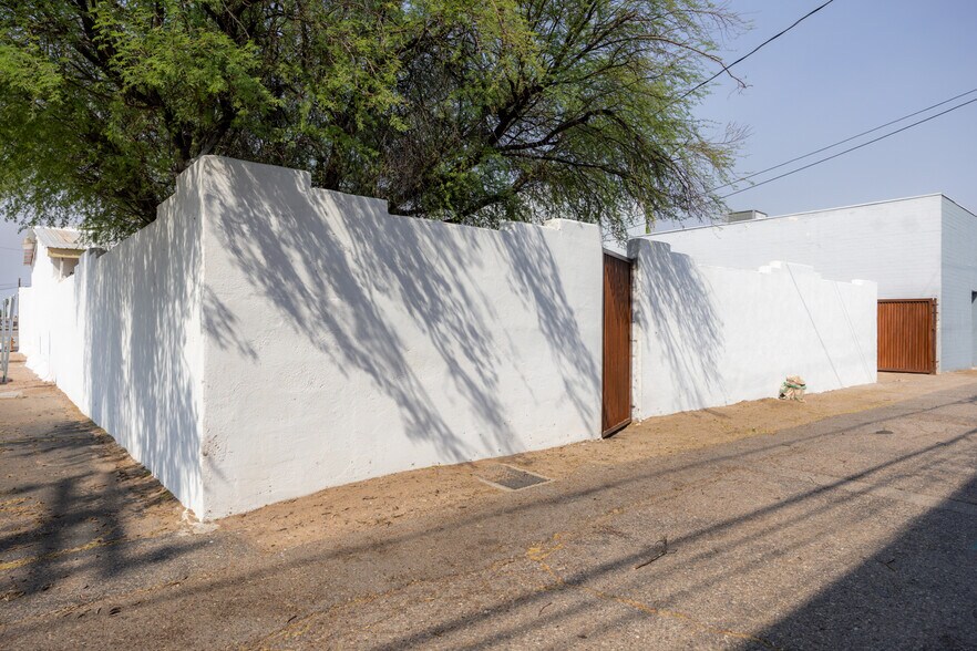 More Photos Of 108 W Main St, Casa Grande Freestanding For Sale