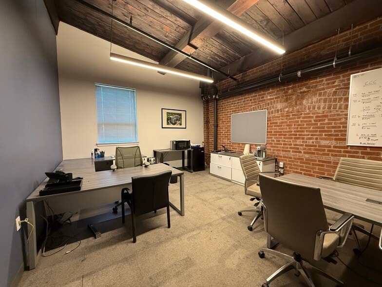 More Photos Of 1521-1531 N 31st St, Philadelphia Warehouse For Sale