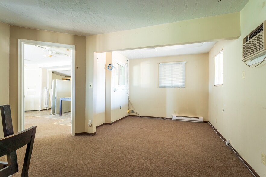 More Photos Of 310 Williams Industrial Dr, Neilburg Service For Sale