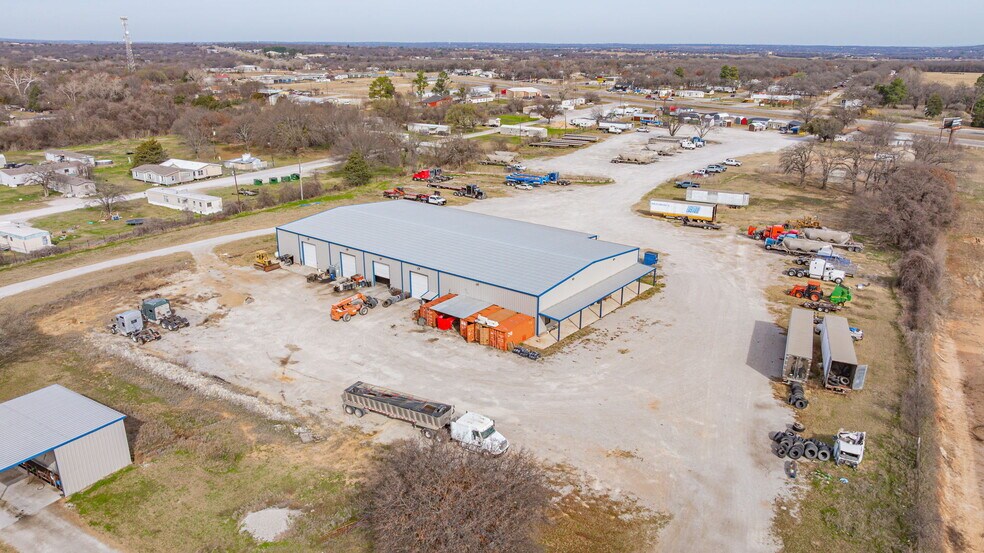 More Photos Of 4610 E Highway 199, Springtown General Retail For Sale